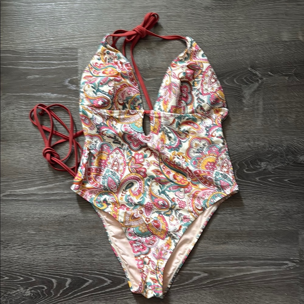 Cupshe Red One Piece Swimsuit with Halter Neck and Floral Print